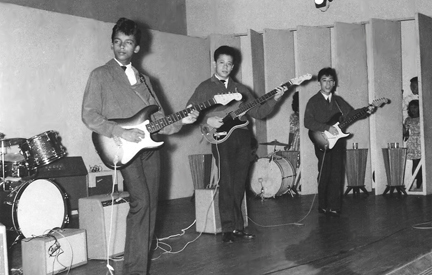 The Teenage Hunters-111